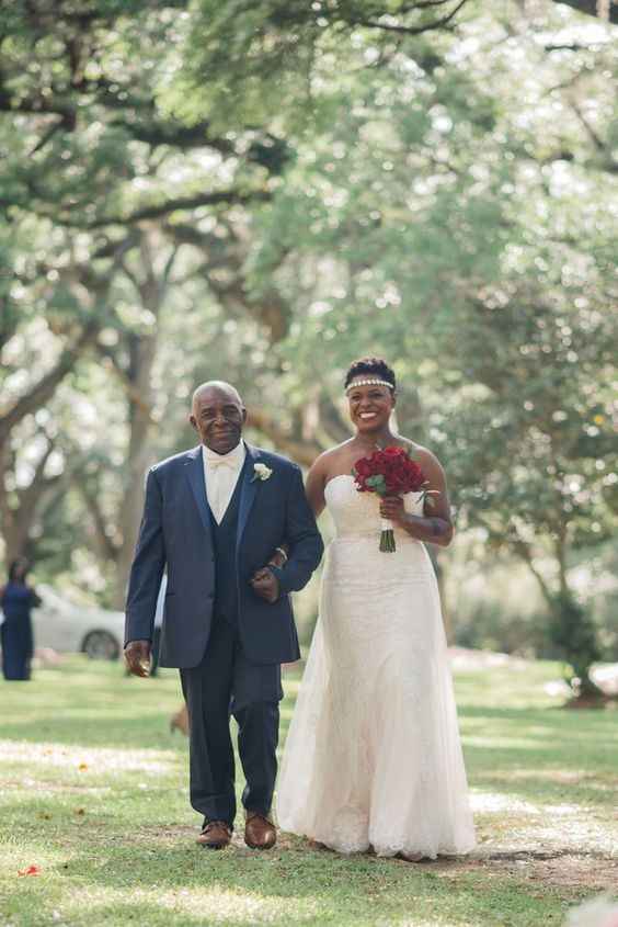 This bride walked with her dad