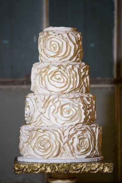 2 - {Crème de la Crème Cake Company}