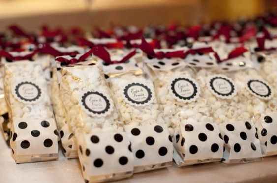Popcorn favors