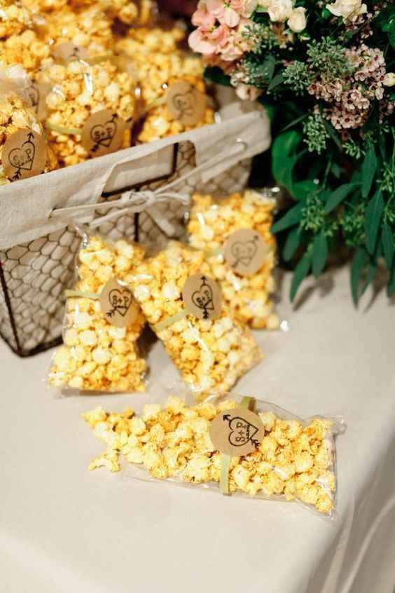 Popcorn favors