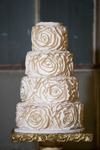 2 - {Crème de la Crème Cake Company}