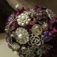 DIY brooch bouquet