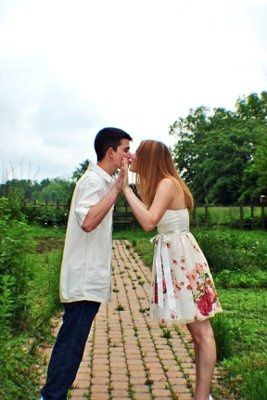 Engagement Pics!!