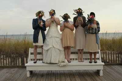 Post a Picture of a wedding photo you have found that you like and want to mock on your big day!