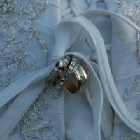 I'm Baaccckk!!!!! Blissfully married and in love!