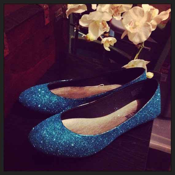 I wanna see your FLAT wedding shoes!