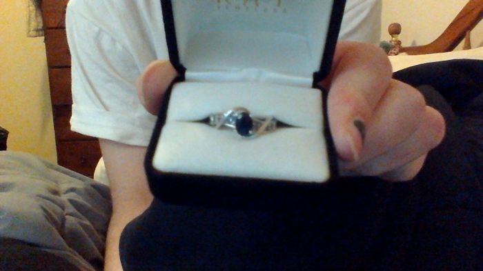 my ring is FINALLY here!!!!!!
