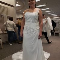 Does your wedding dress have lace, beading, or both? - 1