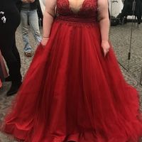 Plus size bride no idea what will look good - 2