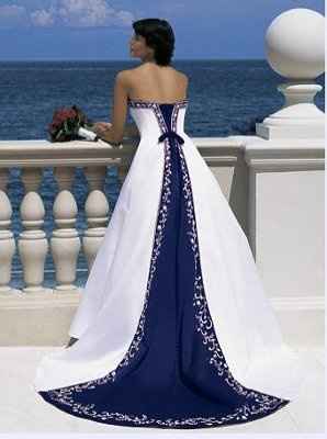 It's time for some dress porn....