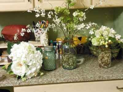 Centerpieces and bouquet out of silk flowers?
