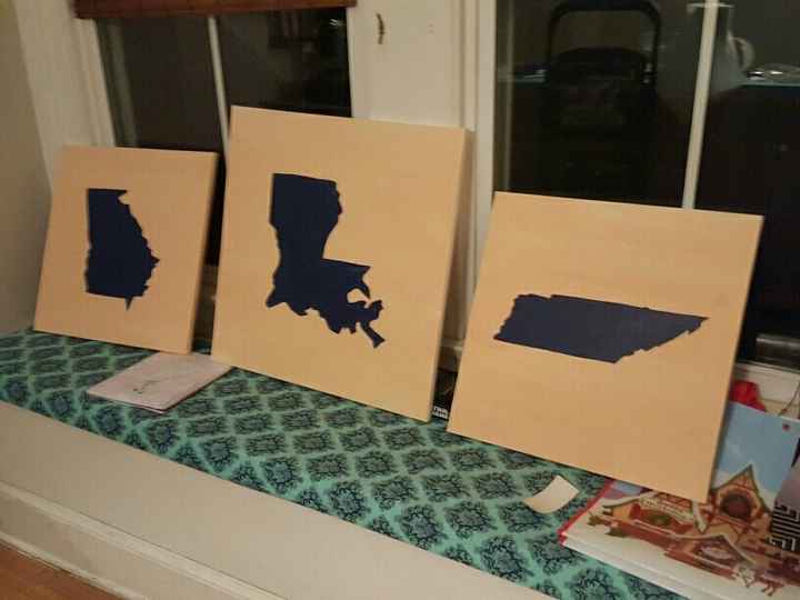 DIY guest book canvas things.