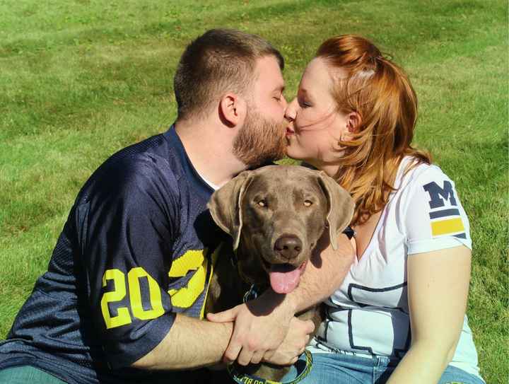 Engagement Photos with Pets: Share Your Tips and Pics!