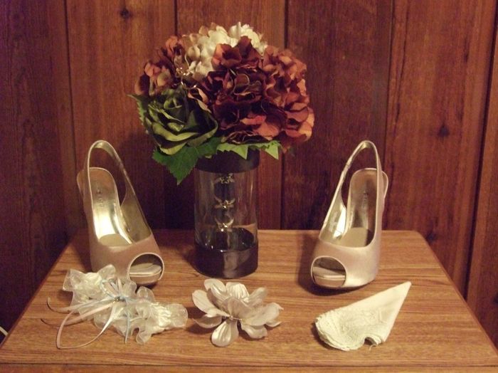 Let's see your flowers/bouquets/bouquet alternatives!
