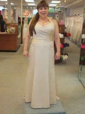 Dress dilema HELP!