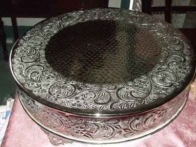 Can you find a good deal on a cake stand?