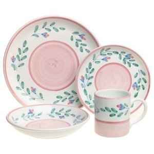 what kind of china and causal silverware and glasses do you have?