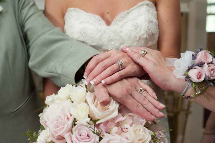Wedding rings to accommodate your e-ring? Mismatched... princess cut...