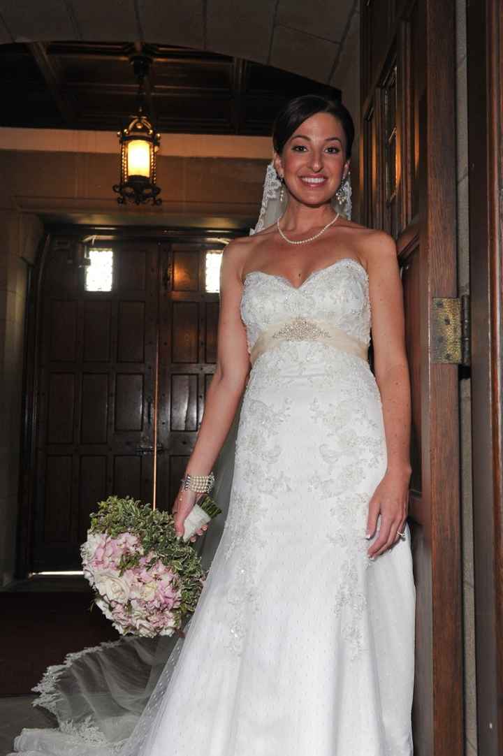 Weird OBSESSION: I love seeing brides in their ACTUAL dresses :)