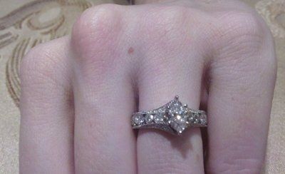 Alright ladies! Let's see those gorgeous rings...