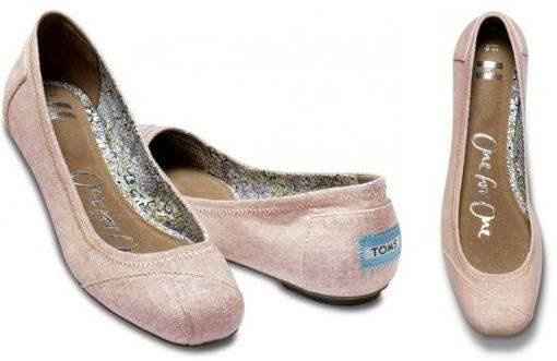 Shoes!!! How high? Brand? Color?