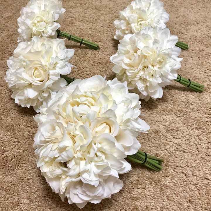 Flowers on a Budget - any tips? (Silk vs Dried vs DIY)