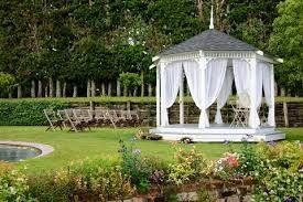 Lets see some ceremony decor!