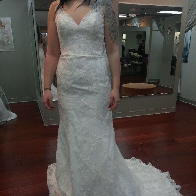 SHOW ME YOUR DRESSES!
