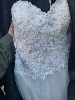 My dress! I love it because its GOLD!