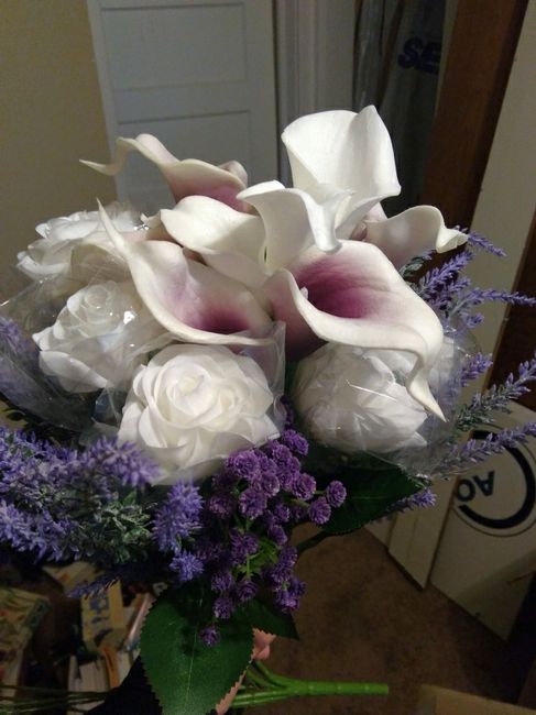 October brides - what kind of flowers are you using? - 1