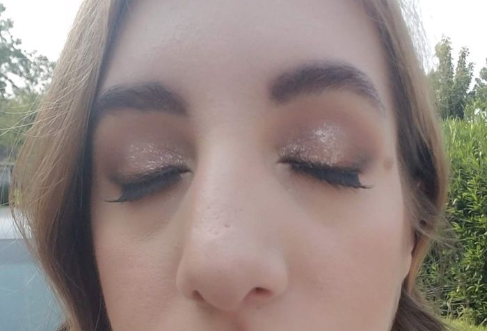 Makeup artist dilemma? 3