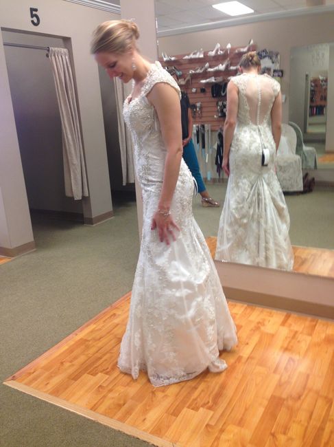 Wedding dess: Fantasy vs Reality