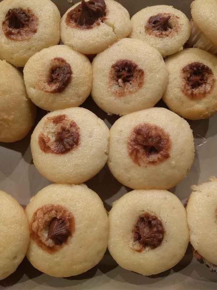 Butthole cupcakes *updated with photo page two* barf alert