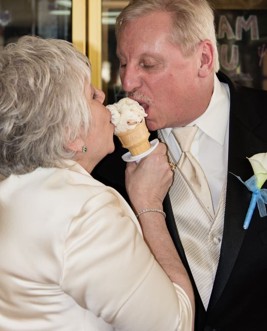 Do you have favorite wedding photos?