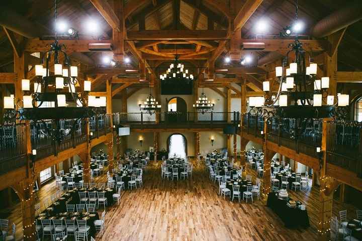 Centerpieces and TALL ceilings!!