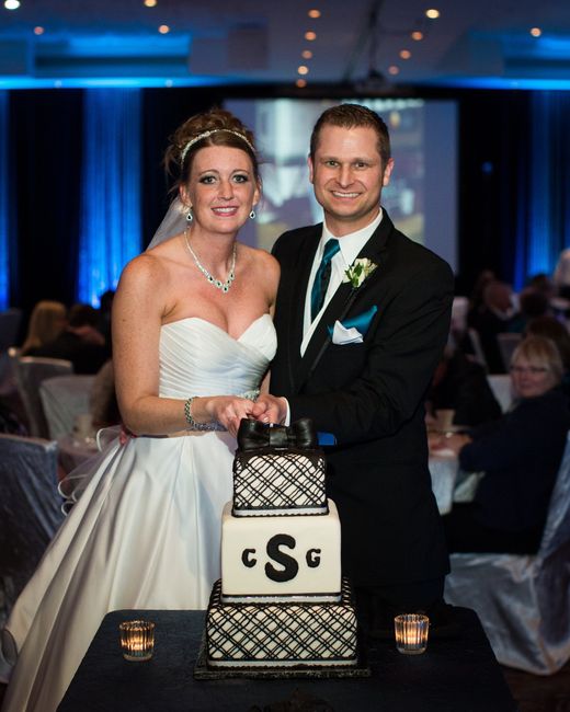 Married with Pictures!!