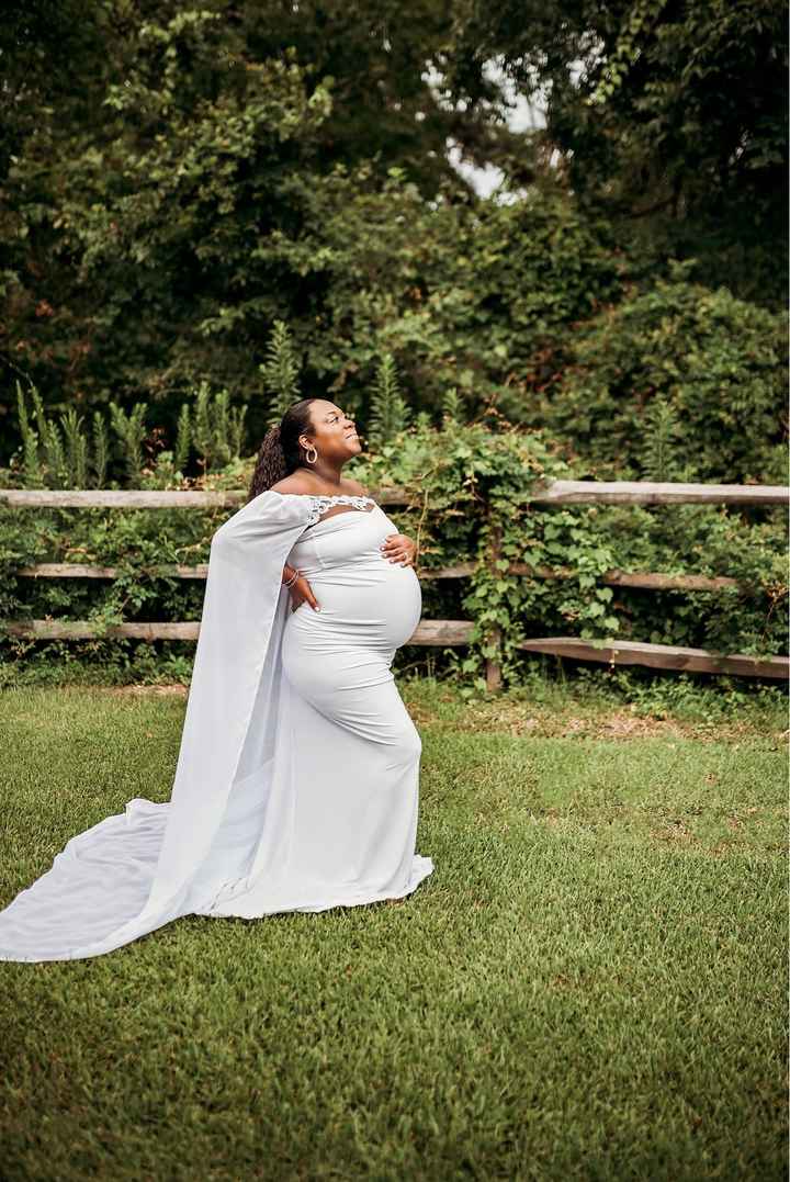 Maternity Photo Preview - 4