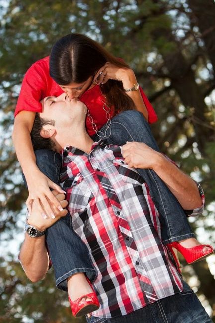 WE GOT OUR ENGAGEMENT PICS BACK!!!!  **PIC HEAVY**