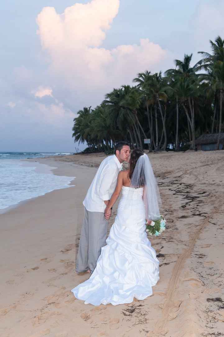 Reposting due to requests...BACK AND MARRIED!!  PIC HEAVY!!!