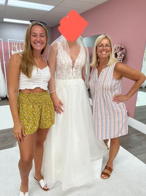 Share your wedding dress pics! 7