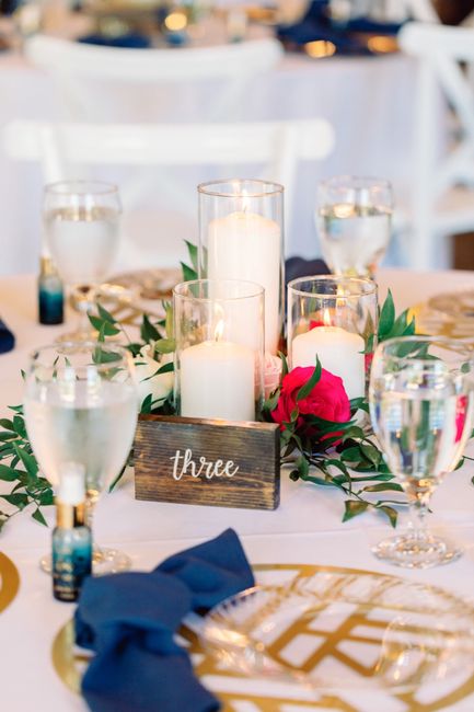 How to use table numbers without ruining centerpieces 2