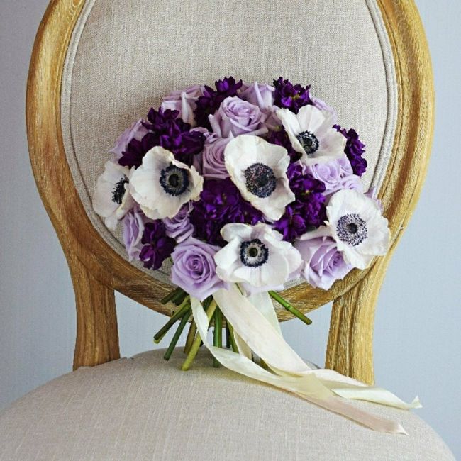  Bridesmaids bouquet - 1