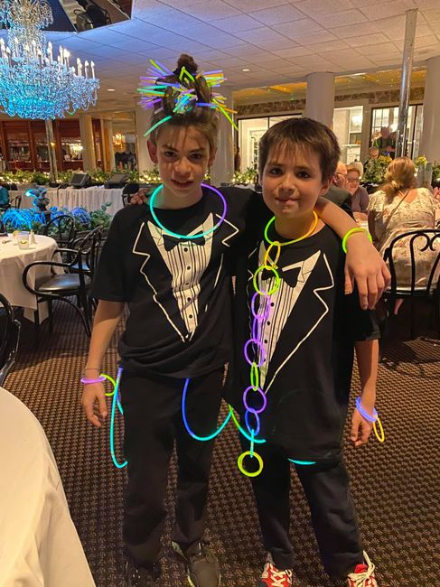 Light up accessories for the reception??? 2