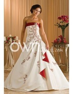 Help me choose my wedding dress!!