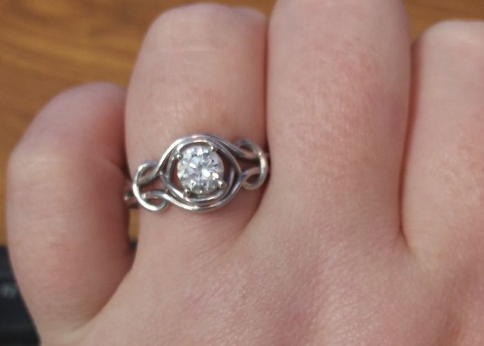 We haven't had any ring porn in awhile...