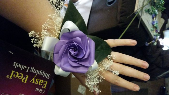 Share your DIY wedding decoration ideas