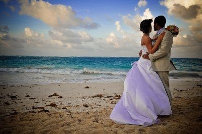 I'm back (finally) and married! *Pics!*
