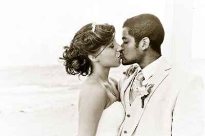I'm back (finally) and married! *Pics!*