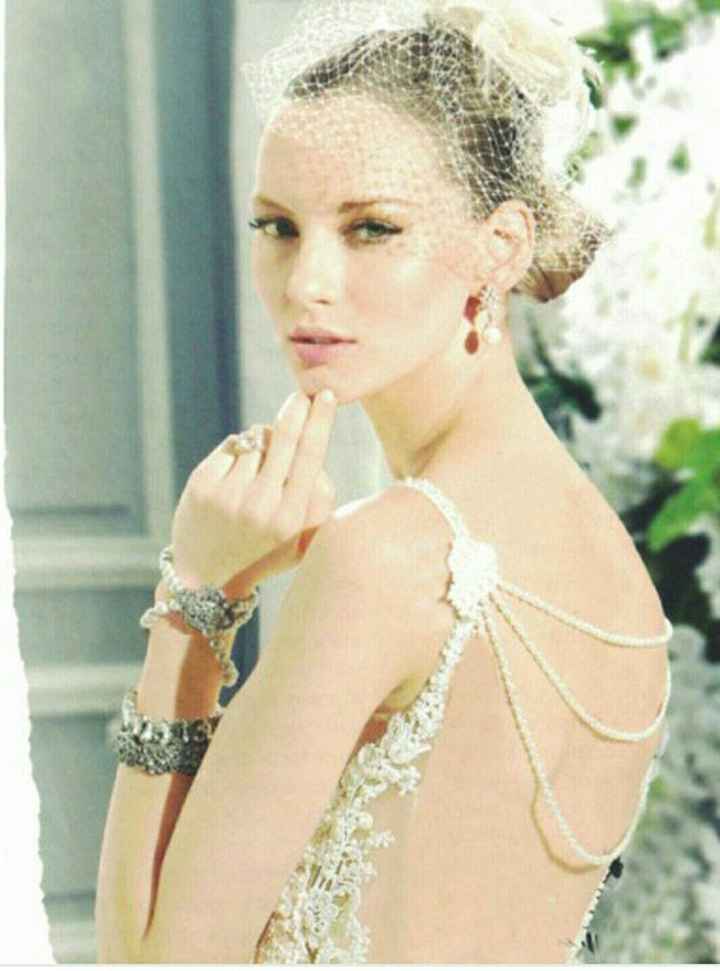 Ugh. About to show up to my own wedding in sweatpants. Hating my dress.