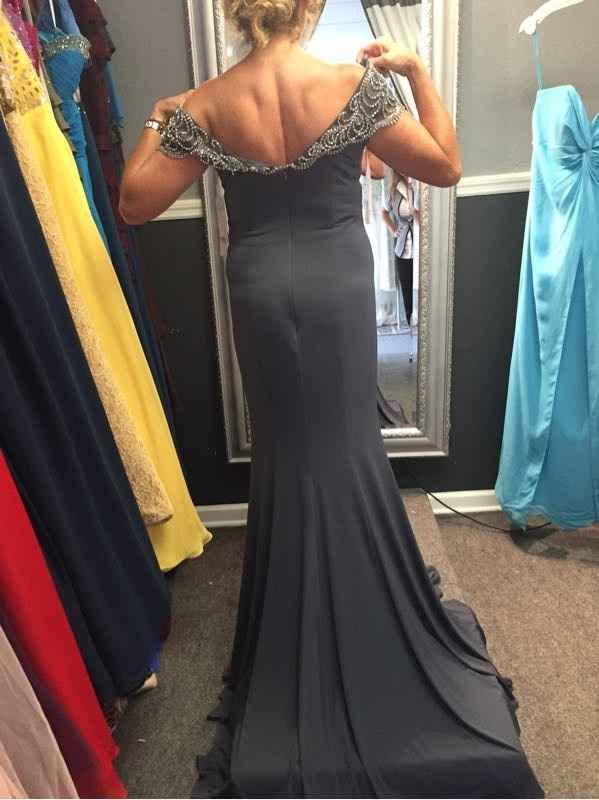 MOG found her dress